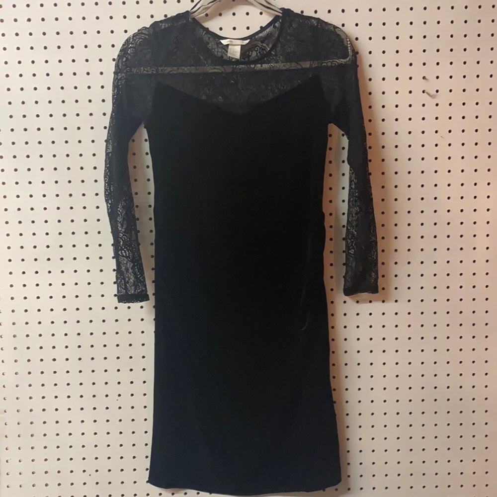 Black H&M maternity dress with lace sleeves